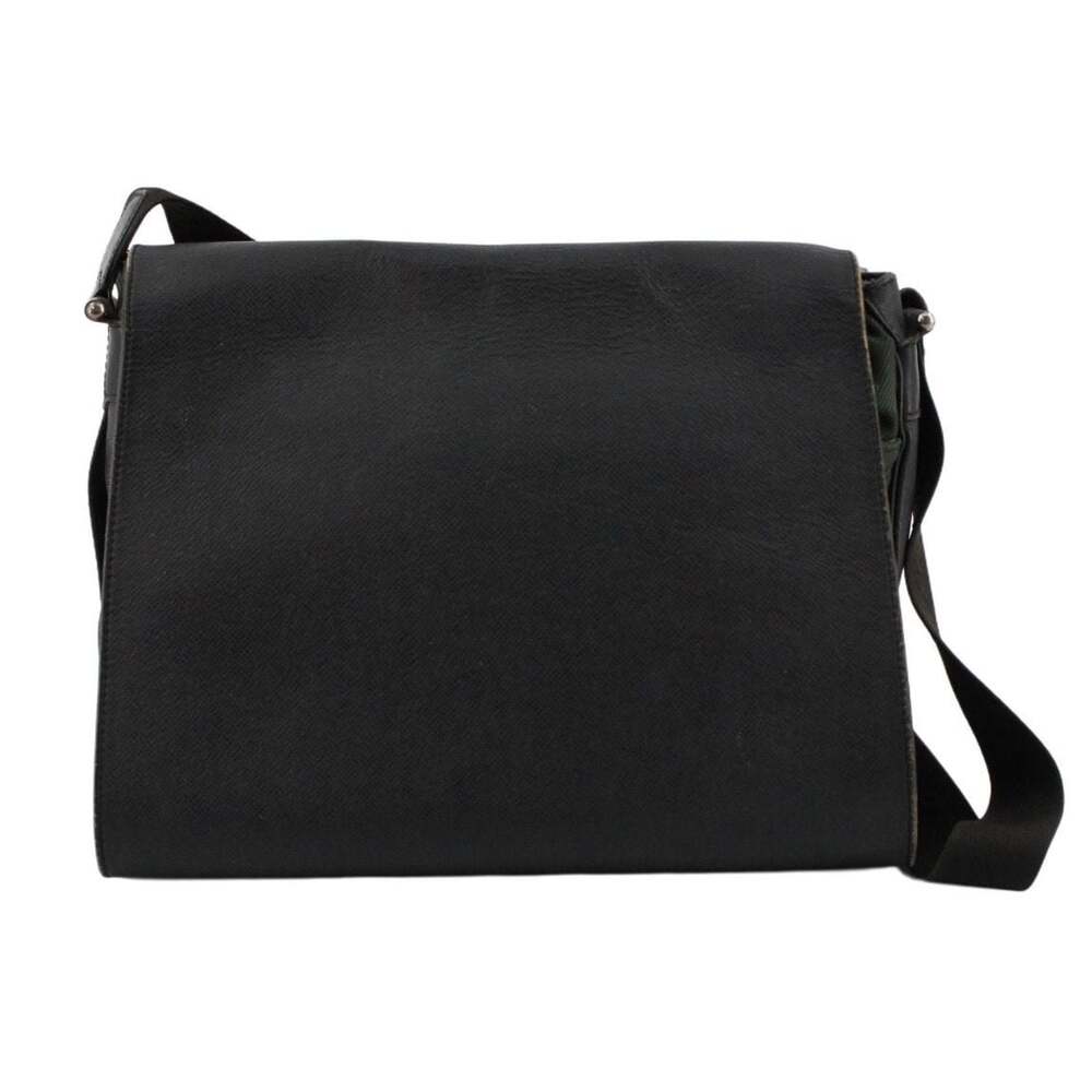 Louis Vuitton Taiga Leather Viktor Messenger Bag Ardoise Black